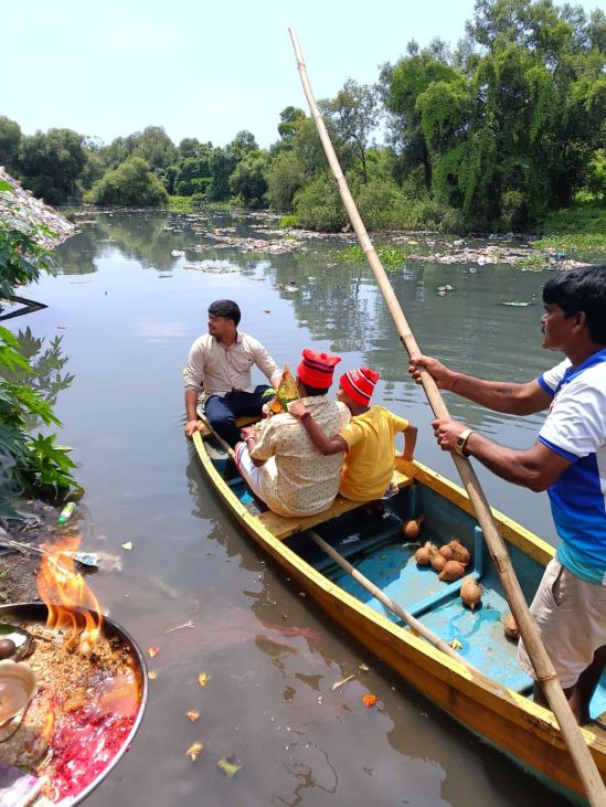 Offerings to the Mithi River