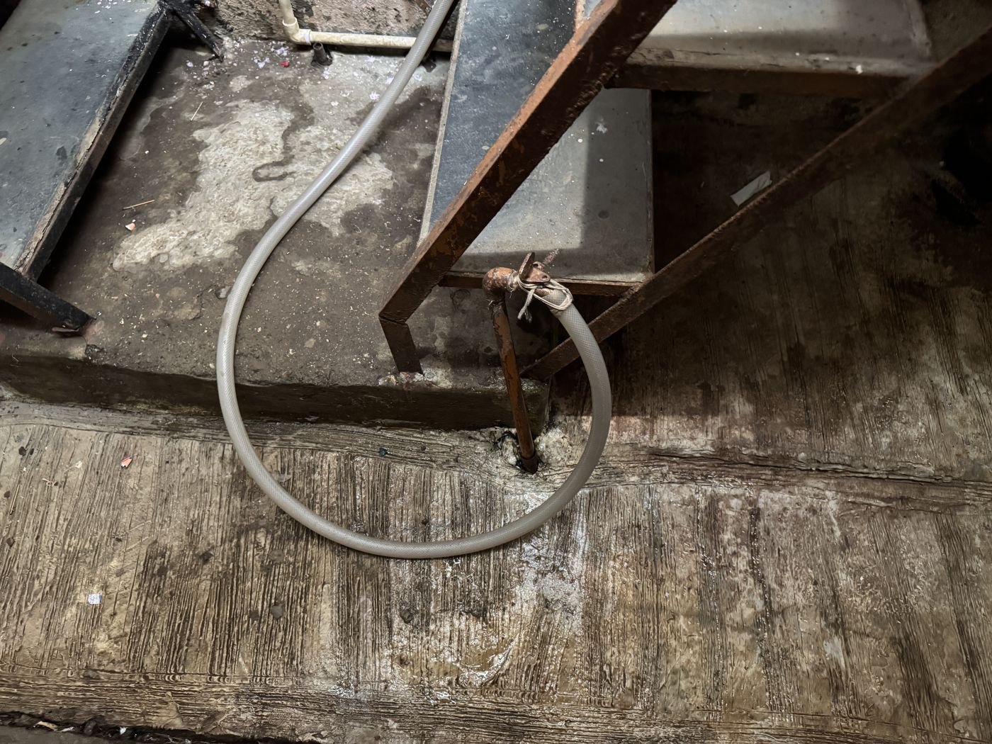 Flexi-piped connection