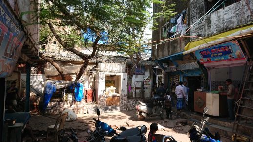 A small courtyard-like public space can be found to the south of the toilet block which has a tea stall, barber shop, grocery stores, goods storage, etc that serve this neighborhood. It also acts as a meeting place for men who can be found sipping tea and engaging in conversation throughout the day 