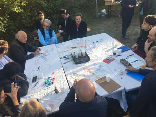 Yehuda Safran speaks about dream, utopia and the collective creation of a neighbourhood to participants and residents of Versoix, at the Delta V workshop in Geneva, October 2017.
