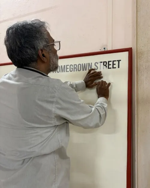 THE HOMEGROWN STREET EXHIBITION IS OPEN TODAY AT 6pm❗️❗️❗️

The URBZ Mumbai team has spent the last days putting the final licks of paint on the walls, and we are very excited to invite you to the Homegrown Street Exhibition!

Come and see the culmination of a seven-year project celebrating the skills, knowledge and ingenuity of Dharavi’s local artisans and contractors.

The exhibition brings together seventeen participatory-designed and handcrafted multimedia models made using leather, glass, steel, wood, brass, cane, embroidery and clay. There is lots to see! 

Don’t miss the special opportunity to visit the models in the very neighbourhood where they came to life. Eveyone is welcome ⭐️

LOCATION
📍 Dharavi Koli Jamat Preprimary School
Off Bandra Sion Link Road, Dharavi Koliwada

OPENING TIMES
Wednesday 23 September
⏰ 6:00–8:00 PM

Thursday 24 – Sunday 27 September
⏰ 10:00 AM–7:00 PM

See you soon!